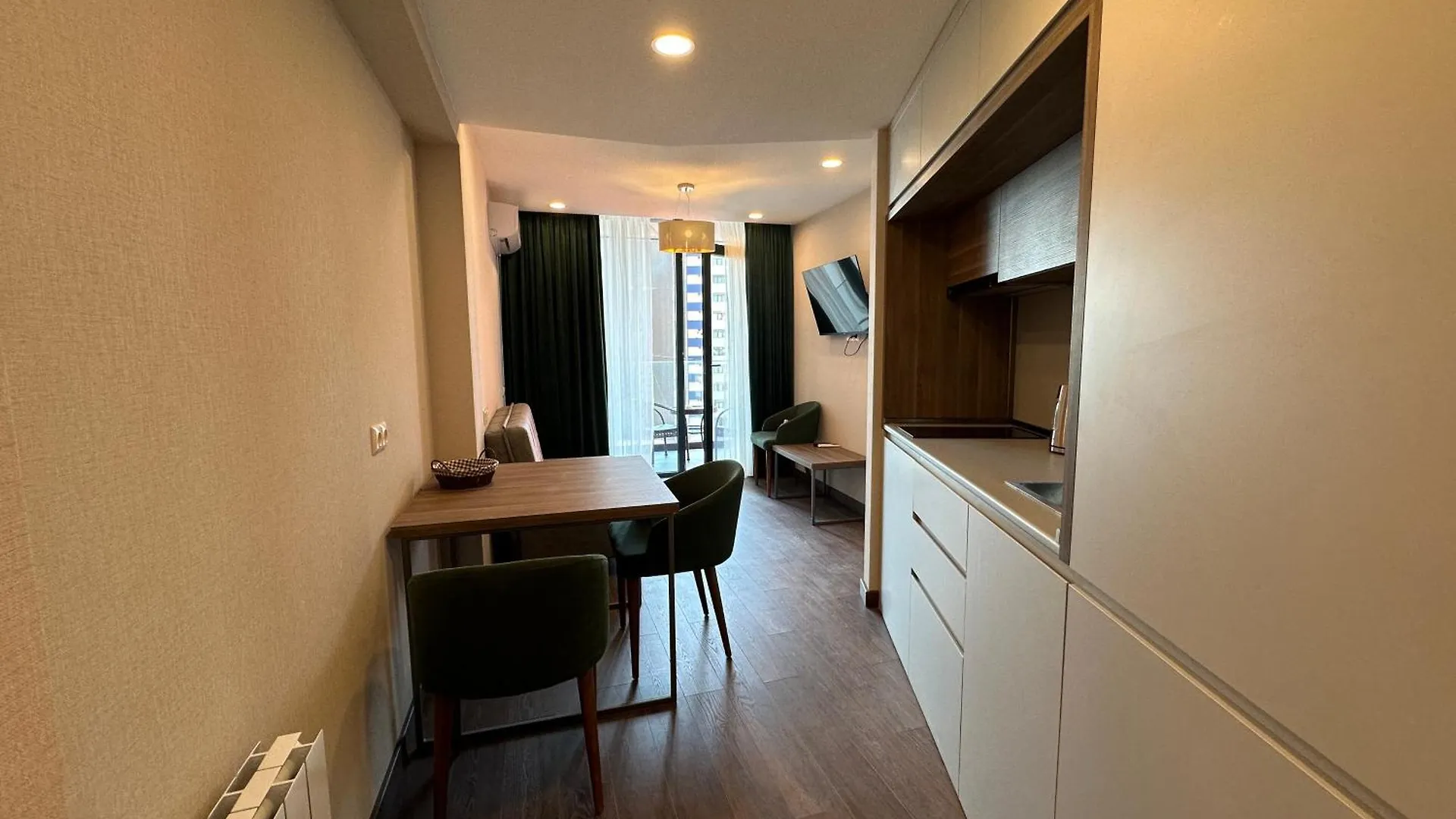 Adorable Seaside Apartments All With A Separate Bedroom Batumi