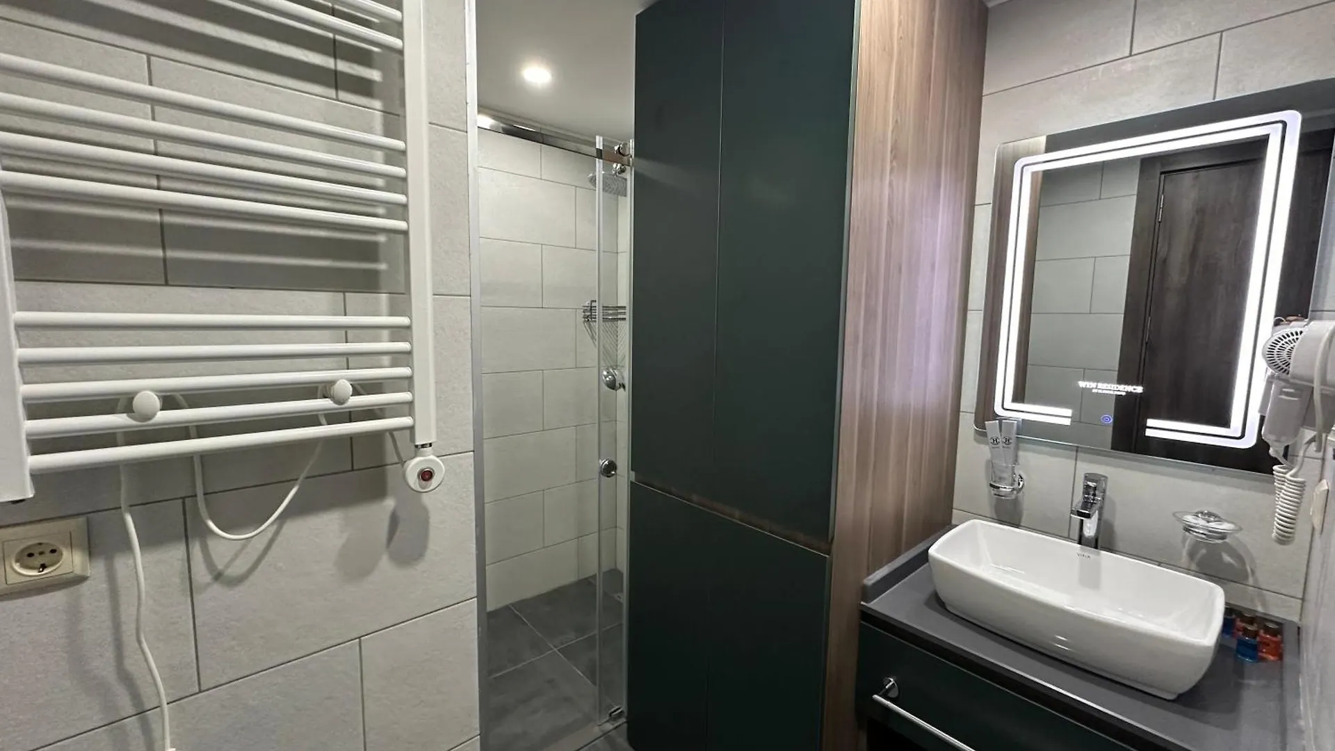 Adorable Seaside Apartments All With A Separate Bedroom Batumi Georgia