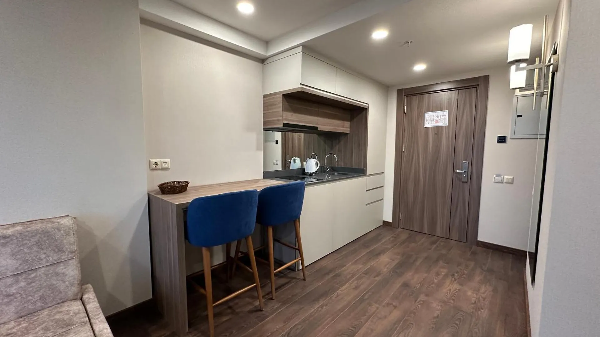 Adorable Seaside Apartments All With A Separate Bedroom Batumi