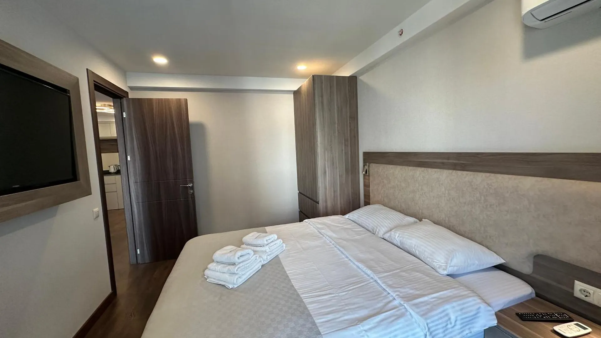 Adorable Seaside Apartments All With A Separate Bedroom Batumi