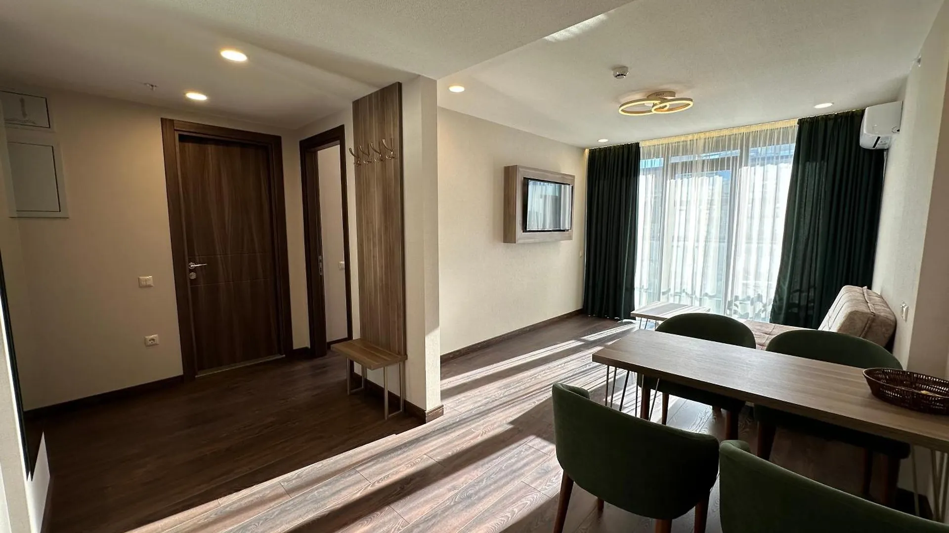 Adorable Seaside Apartments All With A Separate Bedroom Batumi